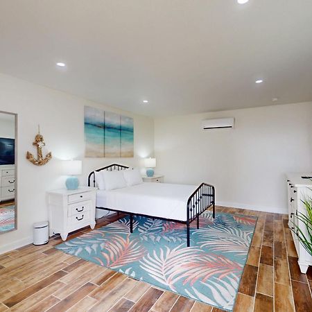 Bella Vista & Four Winds House Villa Mustang Beach ภายนอก รูปภาพ